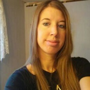 Meet your Posher, Esther